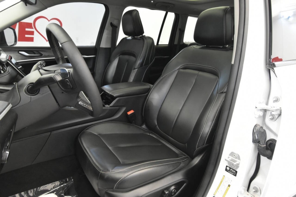 2023 Jeep Grand Cherokee 4XE, White, Mileage: 31,685 - photo 9