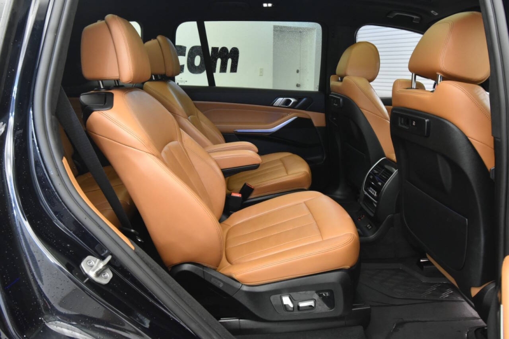 2021 BMW X7 xDrive40i AWD 4dr Sports Activity Vehicle, Blue, Mileage: 74,849 - photo 17