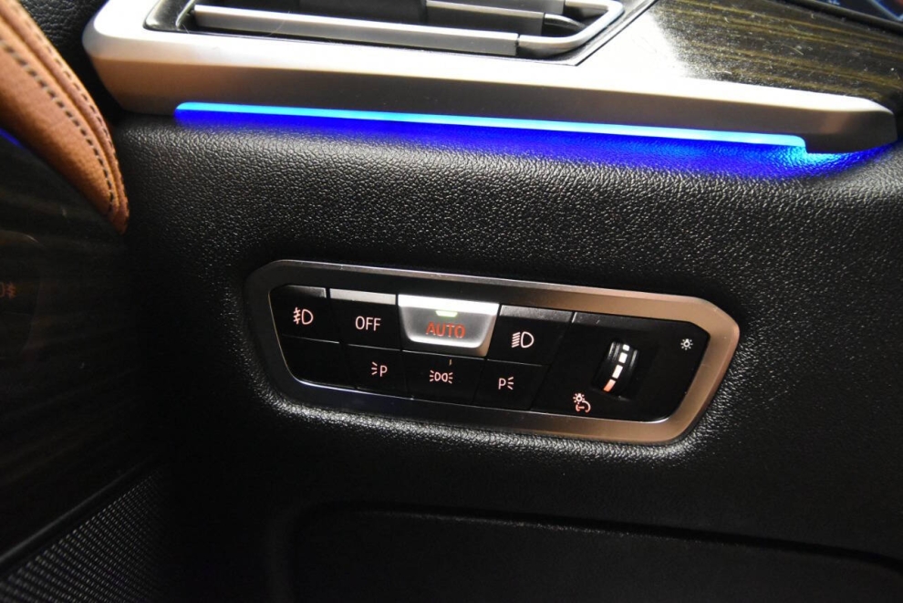 2021 BMW X7 xDrive40i AWD 4dr Sports Activity Vehicle, Blue, Mileage: 74,849 - photo 31