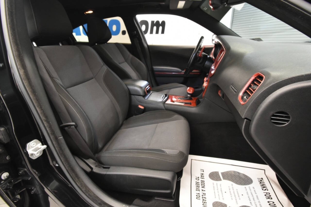 2020 Dodge Charger SXT AWD 4dr Sedan, Black, Mileage: 84,811 - photo 15