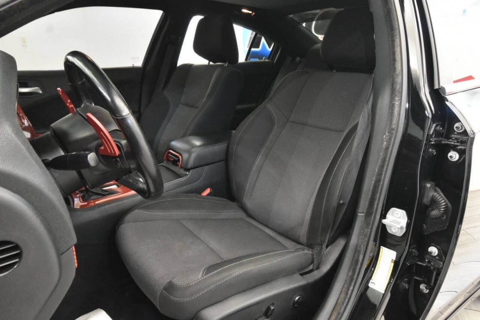 2020 Dodge Charger SXT AWD 4dr Sedan, Black, Mileage: 84,811 - photo 9
