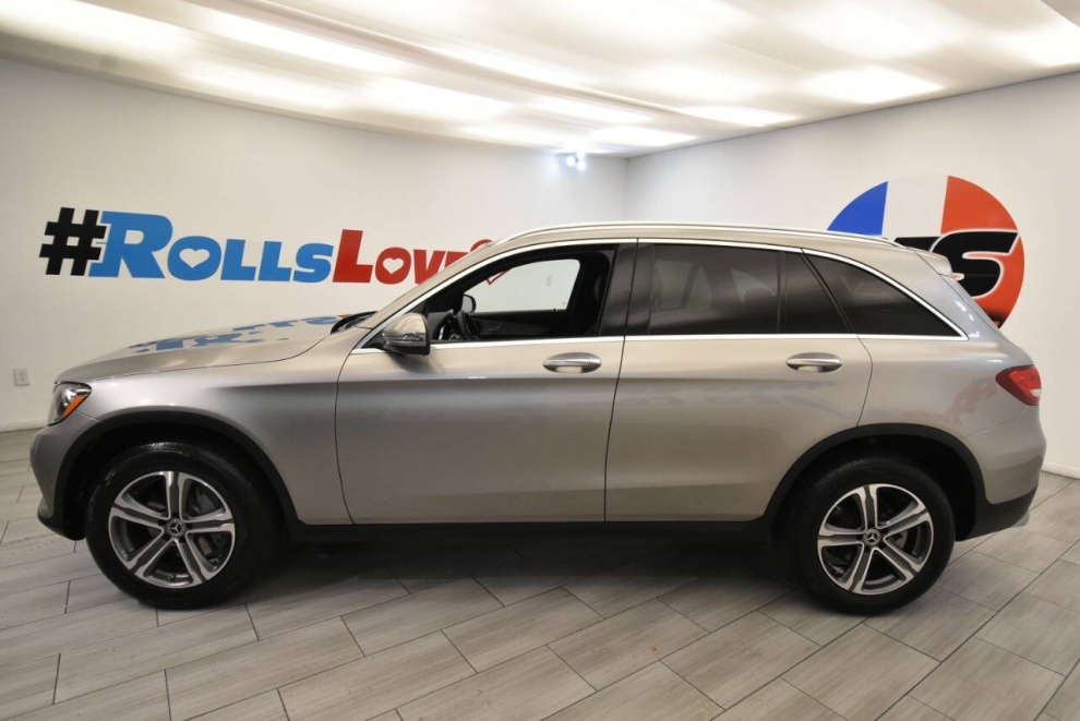 2019 Mercedes-Benz GLC GLC 300 4MATIC AWD 4dr SUV, Silver, Mileage: 111,135 - photo 1