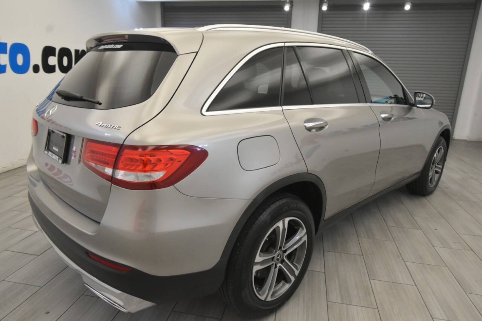 2019 Mercedes-Benz GLC GLC 300 4MATIC AWD 4dr SUV, Silver, Mileage: 111,135 - photo 4