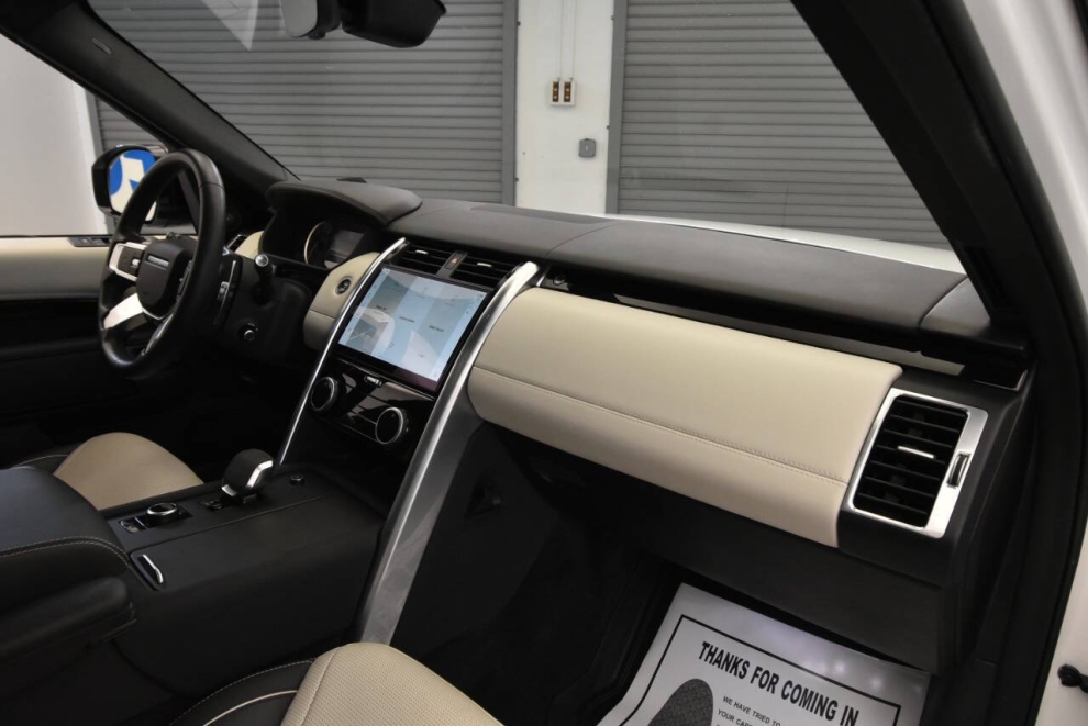 2023 Land Rover Discovery P300 S R Dynamic AWD 4dr SUV, White, Mileage: 62,742 - photo 16