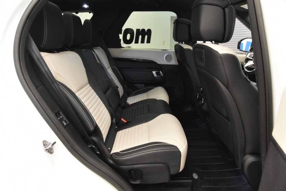 2023 Land Rover Discovery P300 S R Dynamic AWD 4dr SUV, White, Mileage: 62,742 - photo 18