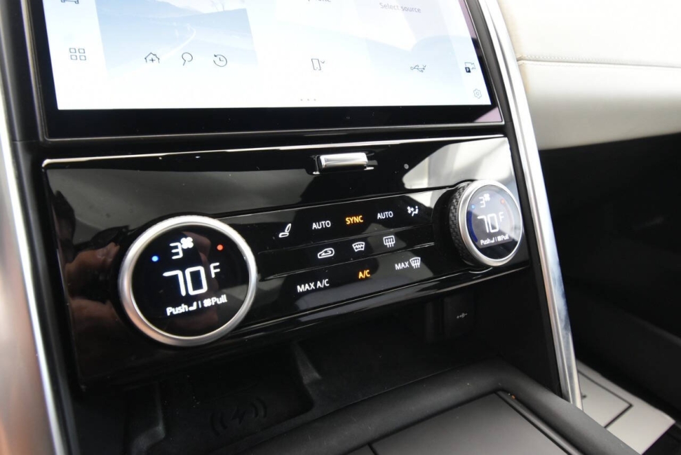 2023 Land Rover Discovery P300 S R Dynamic AWD 4dr SUV, White, Mileage: 62,742 - photo 24
