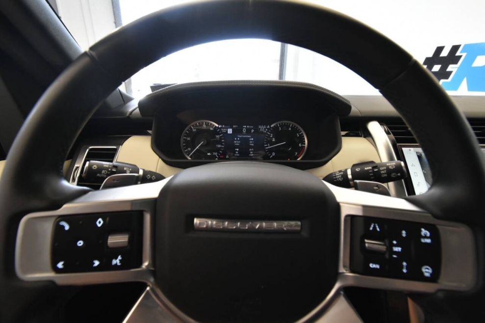 2023 Land Rover Discovery P300 S R Dynamic AWD 4dr SUV, White, Mileage: 62,742 - photo 27