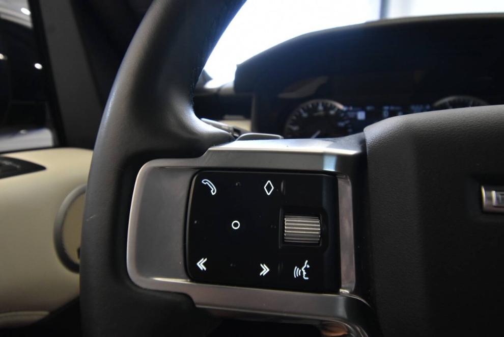2023 Land Rover Discovery P300 S R Dynamic AWD 4dr SUV, White, Mileage: 62,742 - photo 28