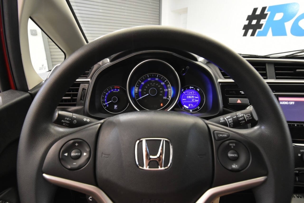 2020 Honda Fit LX 4dr Hatchback CVT, Rojo, Mileage: 36,379 - photo 22