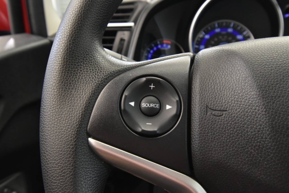 2020 Honda Fit LX 4dr Hatchback CVT, Rojo, Mileage: 36,379 - photo 23