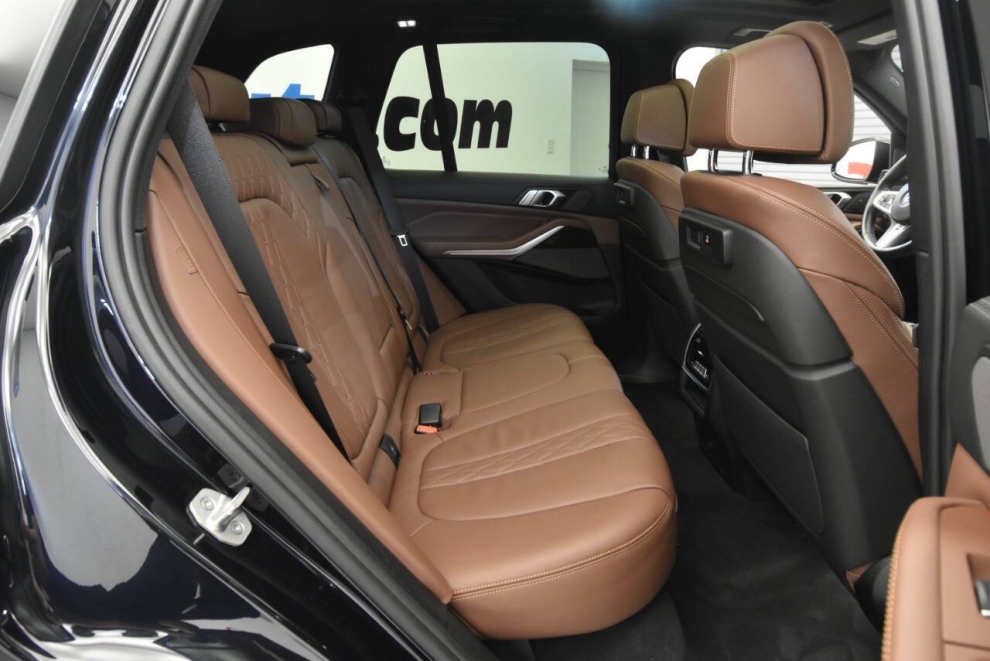 2020 BMW X5 M50i xDrive AWD 4dr Sports Activity Vehicle, Blue, Mileage: 49,191 - photo 16