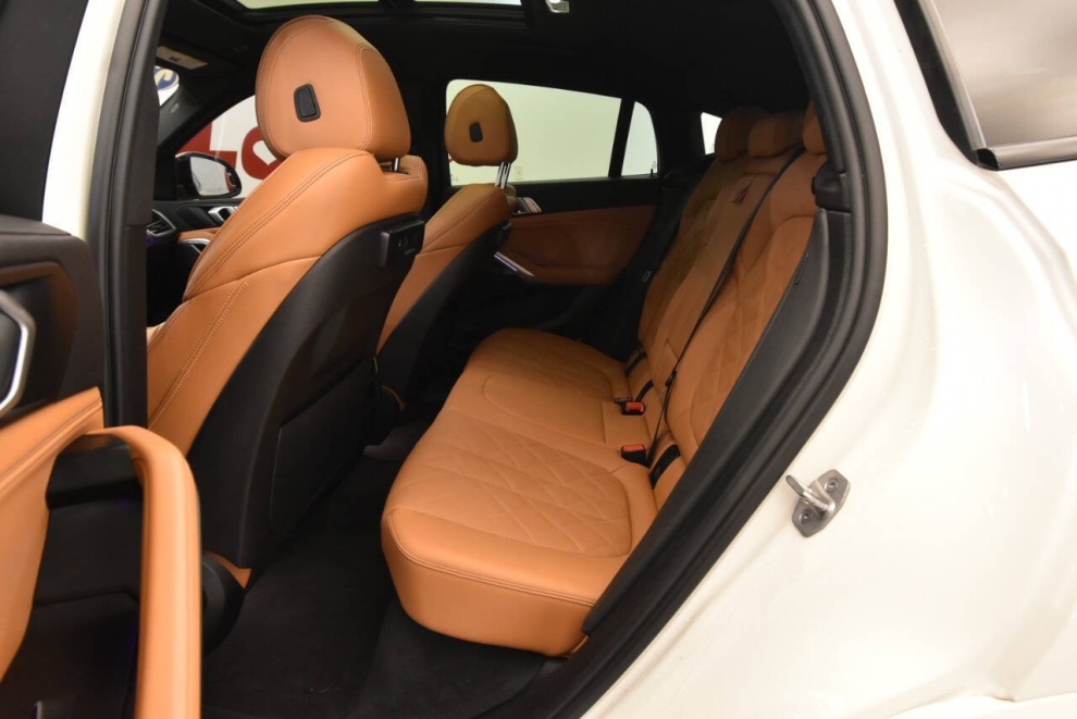 2023 BMW X6 xDrive40i AWD 4dr Sports Activity Coupe, White, Mileage: 84,822 - photo 12