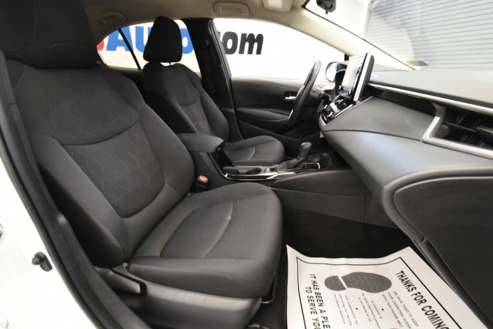 2021 Toyota Corolla LE 4dr Sedan, White, Mileage: 62,156 - photo 15