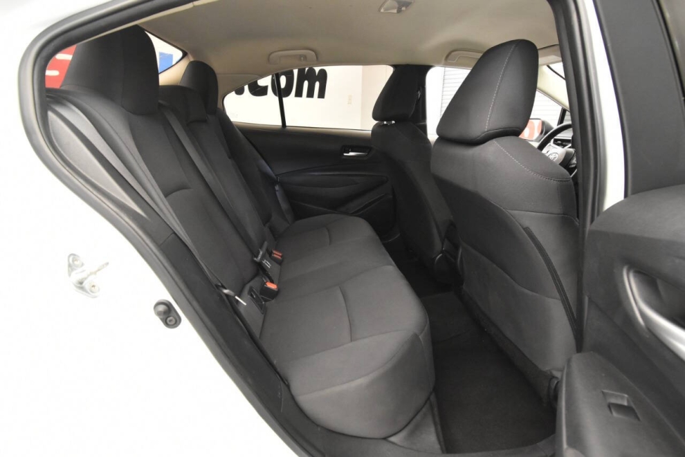 2021 Toyota Corolla LE 4dr Sedan, White, Mileage: 62,156 - photo 16