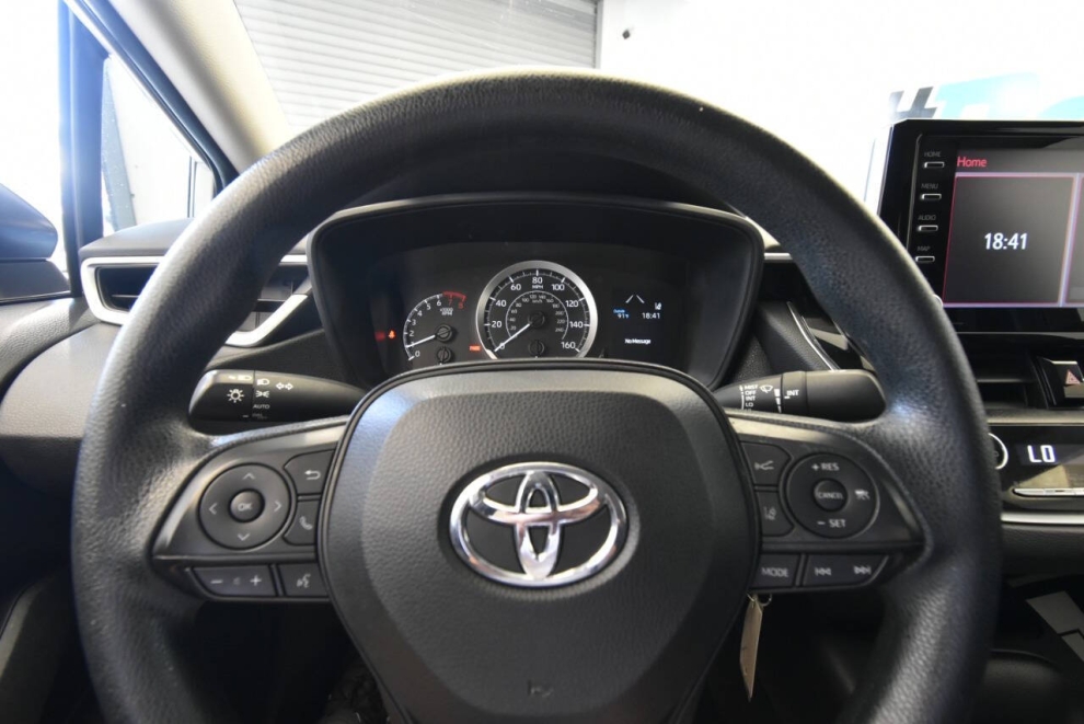 2021 Toyota Corolla LE 4dr Sedan, White, Mileage: 62,156 - photo 22