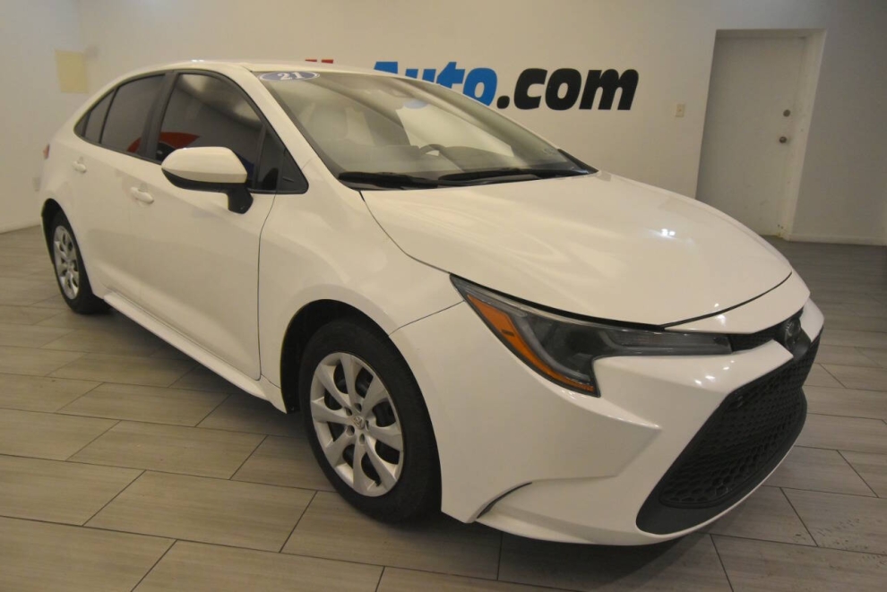 2021 Toyota Corolla LE 4dr Sedan, White, Mileage: 62,156 - photo 6