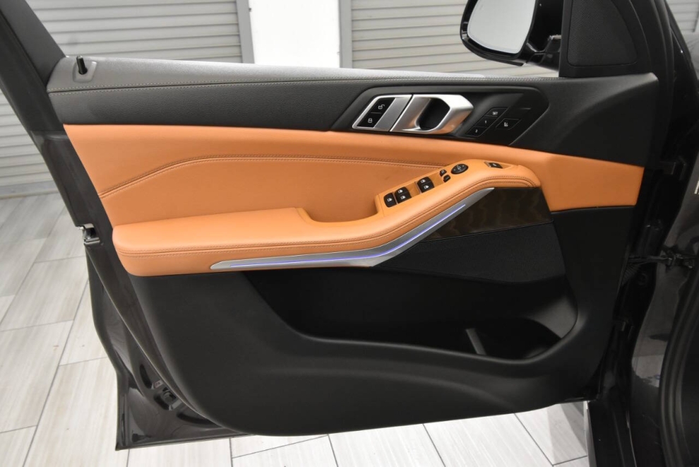 2022 BMW X5 xDrive40i AWD 4dr Sports Activity Vehicle, Gray, Mileage: 74,721 - photo 11