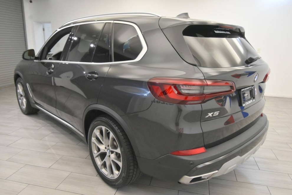 2022 BMW X5 xDrive40i AWD 4dr Sports Activity Vehicle, Gray, Mileage: 74,721 - photo 2