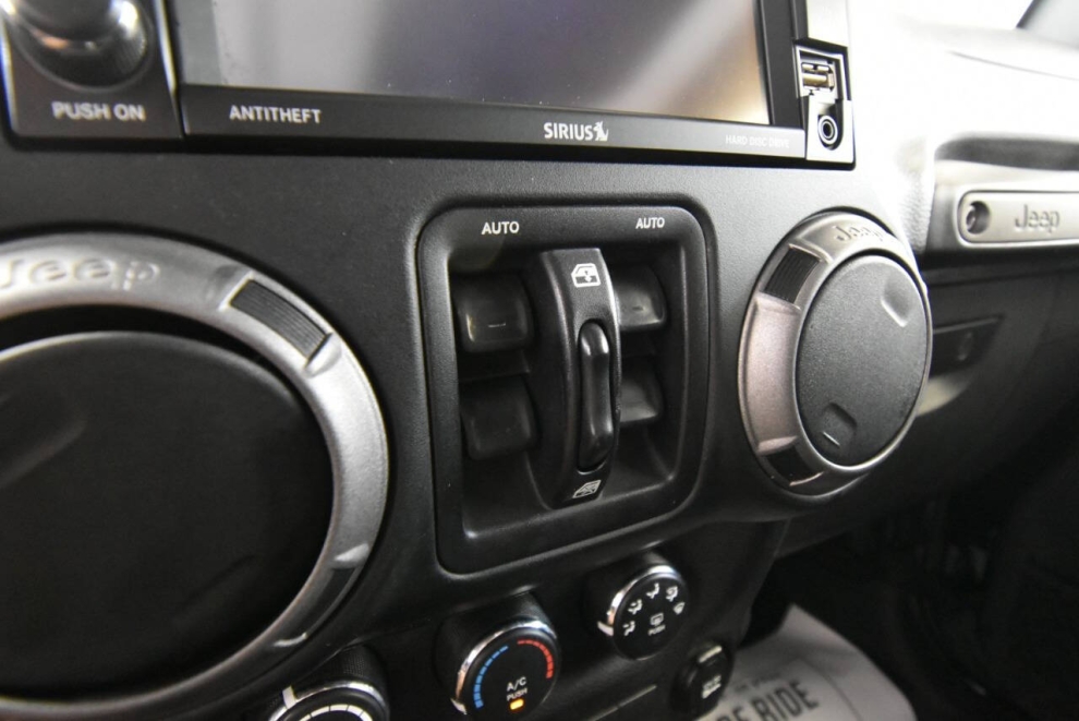 2017 Jeep Wrangler Unlimited Sport, Black, Mileage: 50,900 - photo 20