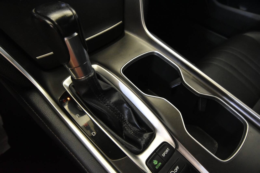 2022 Honda Accord Sport Special Edition 4dr Sedan, Gray, Mileage: 51,594 - photo 19
