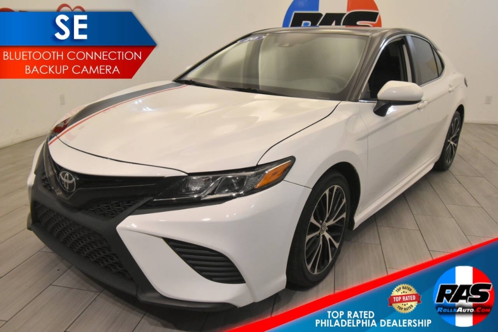 2020 Toyota Camry SE, White, Mileage: 79,622 