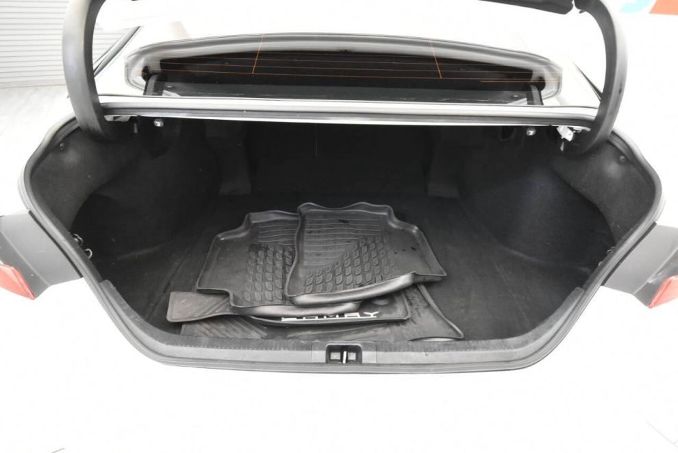 2020 Toyota Camry SE, White, Mileage: 79,622 - photo 28