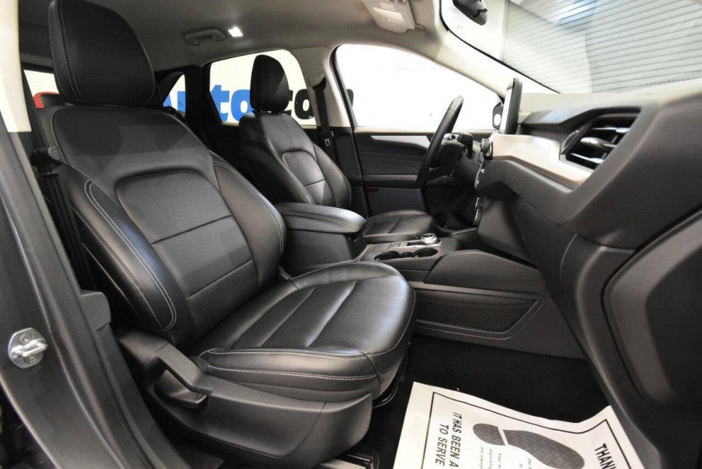 2022 Ford Escape Hybrid SEL AWD 4dr SUV, Gray, Mileage: 76,438 - photo 15
