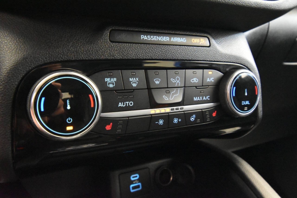 2022 Ford Escape Hybrid SEL AWD 4dr SUV, Gray, Mileage: 76,438 - photo 20