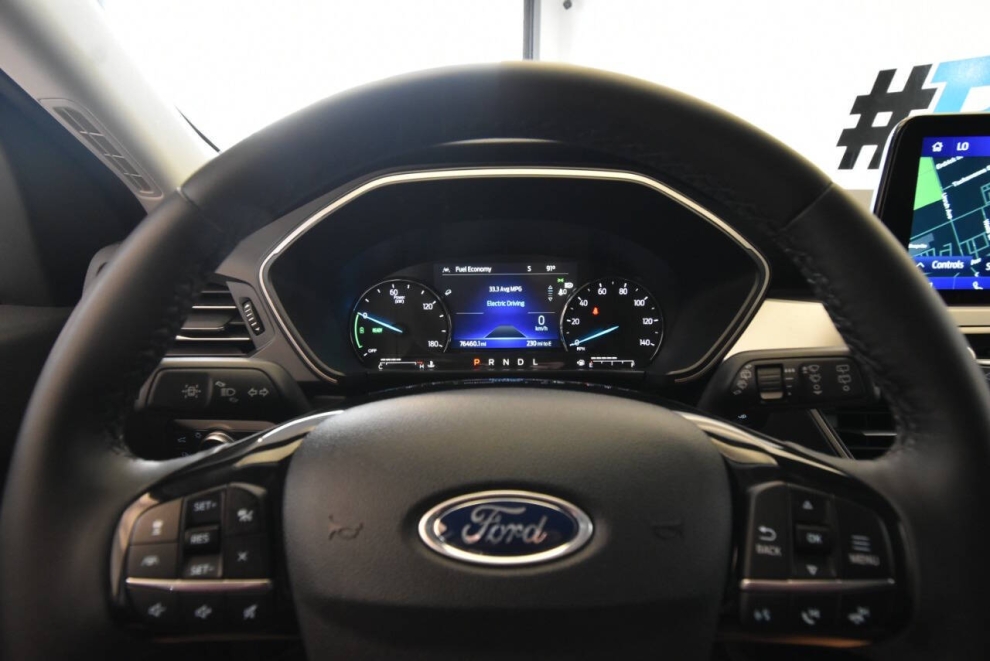 2022 Ford Escape Hybrid SEL AWD 4dr SUV, Gray, Mileage: 76,438 - photo 23