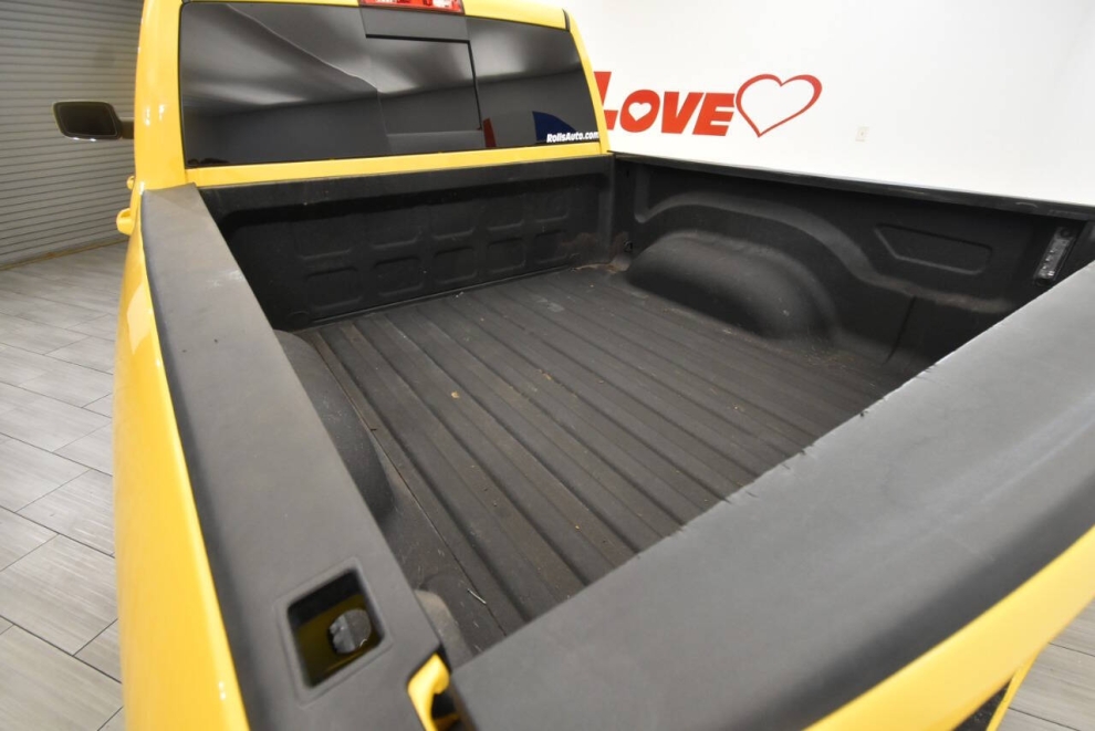 2016 RAM 1500 Sport 4x4 4dr Crew Cab 5.5 ft. SB Pickup, Yellow, Mileage: 97,278 - photo 30