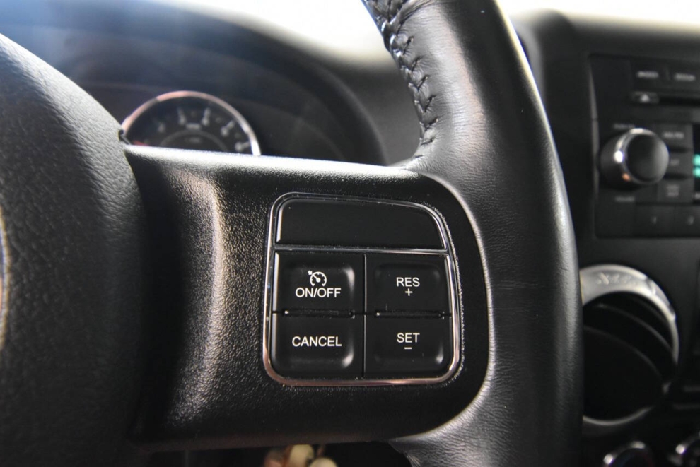 2018 Jeep Wrangler JK Unlimited Sahara, Silver, Mileage: 80,260 - photo 23