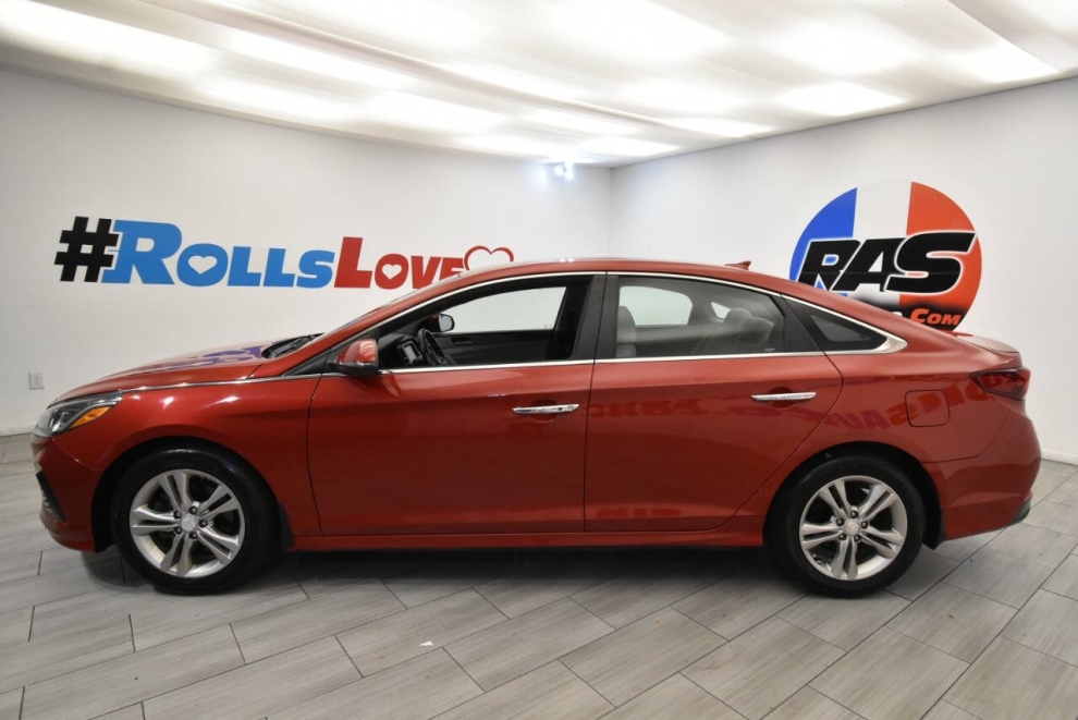 2019 Hyundai Sonata SEL, Red, Mileage: 79,949 - photo 1