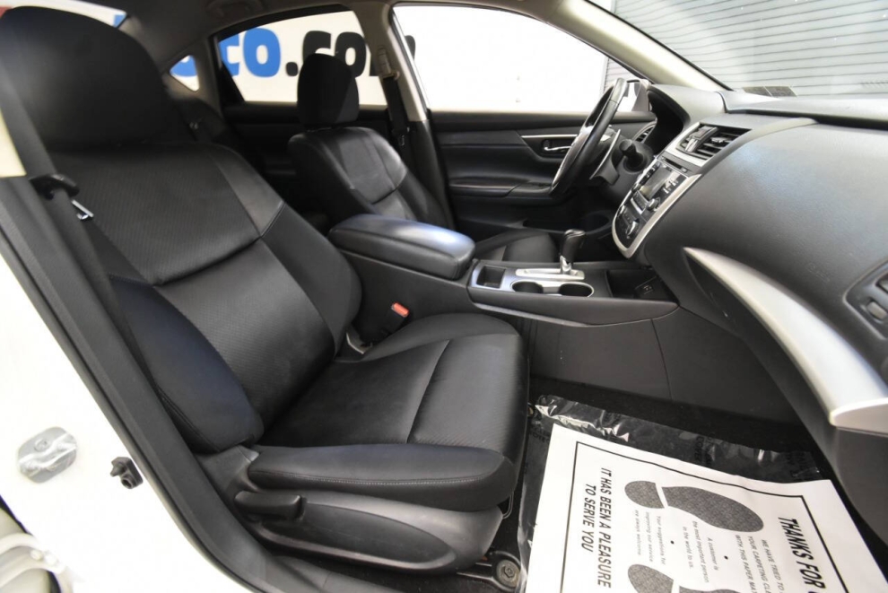 2016 Nissan Altima SR, White, Mileage: 94,648 - photo 16