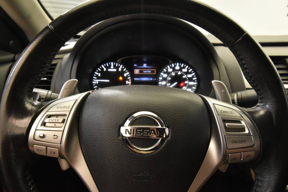 2016 Nissan Altima SR, White, Mileage: 94,648 - photo 23