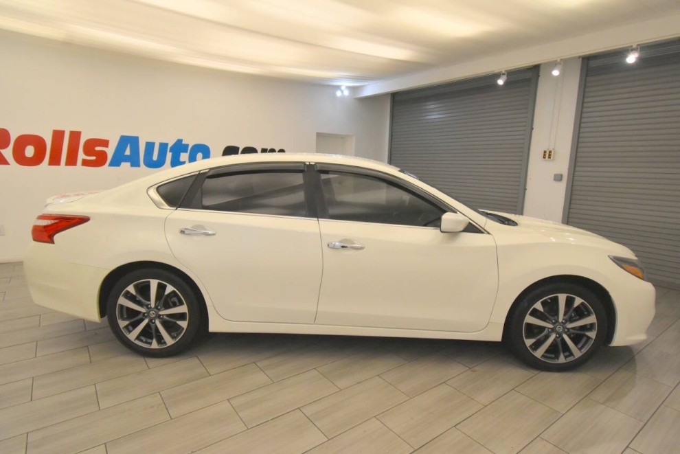 2016 Nissan Altima SR, White, Mileage: 94,648 - photo 5