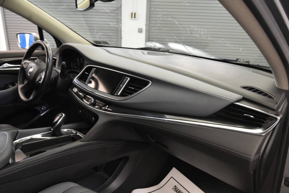 2020 Buick Enclave Essence 4x4 4dr Crossover, Gray, Mileage: 54,755 - photo 15