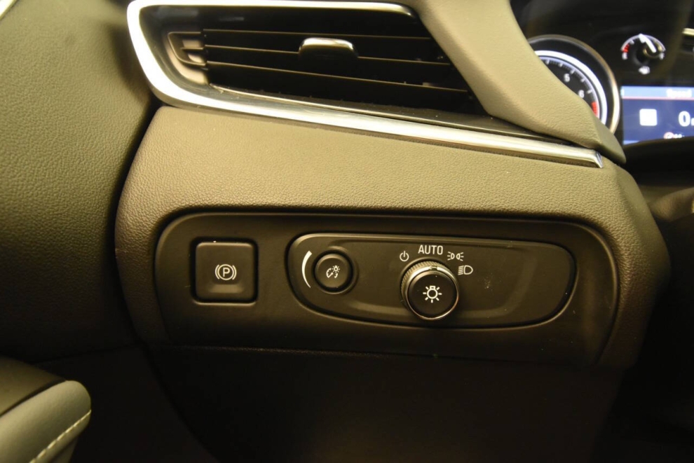 2020 Buick Enclave Essence 4x4 4dr Crossover, Gray, Mileage: 54,755 - photo 30
