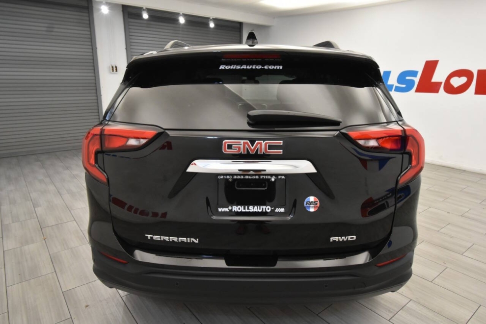 2020 GMC Terrain SLE 4x4 4dr SUV, Black, Mileage: 65,888 - photo 3