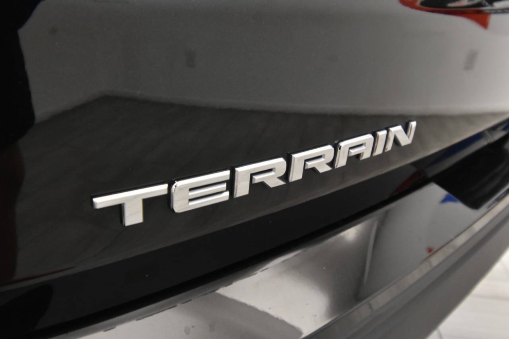 2020 GMC Terrain SLE 4x4 4dr SUV, Black, Mileage: 65,888 - photo 32