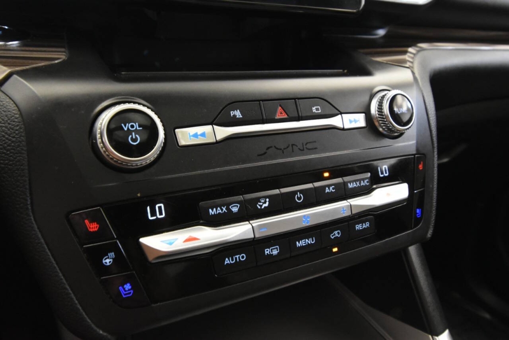2020 Ford Explorer Limited AWD 4dr SUV, Blue, Mileage: 75,144 - photo 23
