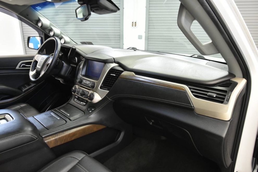 2018 GMC Yukon Denali 4x4 4dr SUV, White, Mileage: 95,949 - photo 15