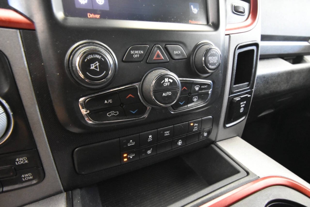 2016 RAM 1500 Rebel 4x4 4dr Crew Cab 5.5 ft. SB Pickup, Silver, Mileage: 91,208 - photo 19