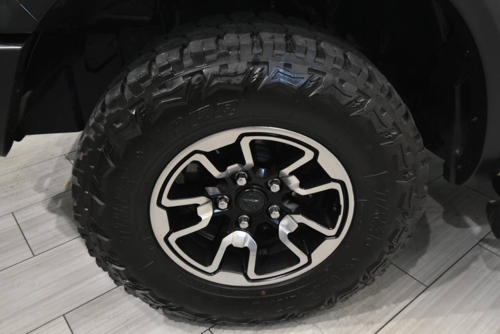 2016 RAM 1500 Rebel 4x4 4dr Crew Cab 5.5 ft. SB Pickup, Silver, Mileage: 91,208 - photo 8