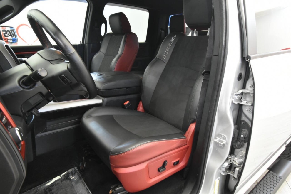 2016 RAM 1500 Rebel 4x4 4dr Crew Cab 5.5 ft. SB Pickup, Silver, Mileage: 91,208 - photo 9