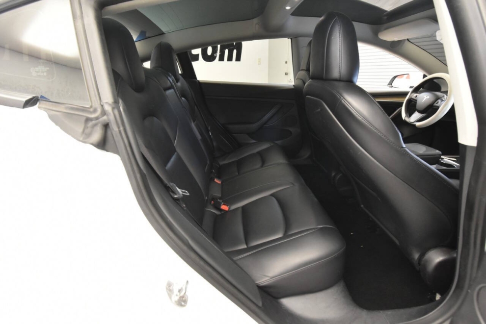 2022 Tesla Model 3 Long Range AWD 4dr Sedan, White, Mileage: 92,288 - photo 15