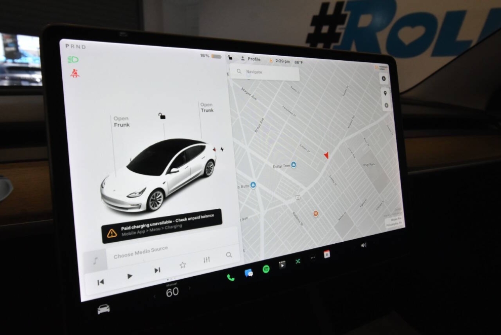 2022 Tesla Model 3 Long Range AWD 4dr Sedan, White, Mileage: 92,288 - photo 18