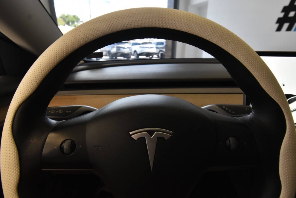 2022 Tesla Model 3 Long Range AWD 4dr Sedan, White, Mileage: 92,288 - photo 21