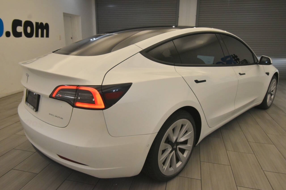 2022 Tesla Model 3 Long Range AWD 4dr Sedan, White, Mileage: 92,288 - photo 4