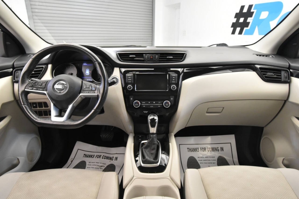 2019 Nissan Rogue Sport SV, Blanco, Mileage: 97,140 - photo 17