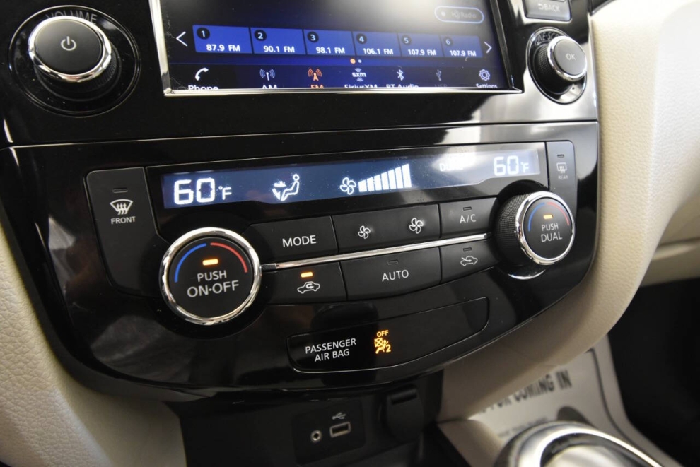 2019 Nissan Rogue Sport SV, Blanco, Mileage: 97,140 - photo 21